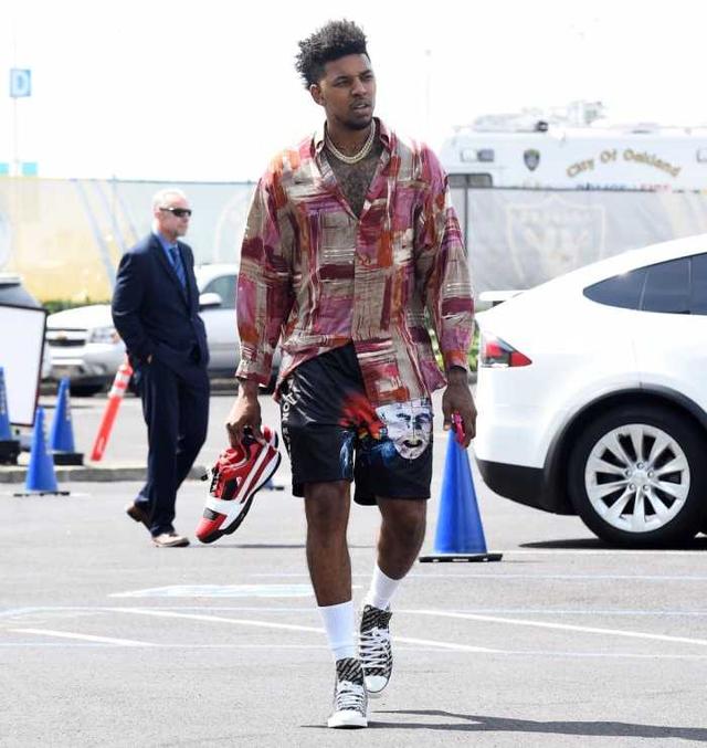 供抗压与推 供抗压与推