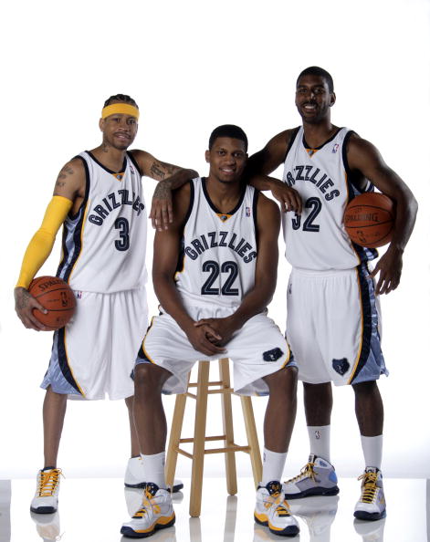 实则是全队 实则是全队